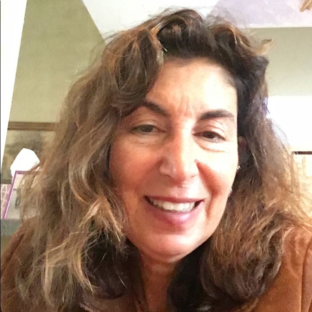 Meet your Posher, Marianne